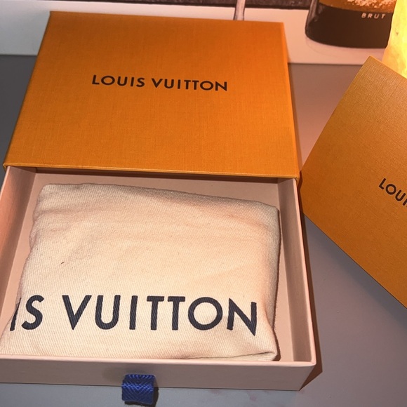 Authentic Louis Vuitton Brown Damier Ebene Key Holder w/ Dust Bag & Box - Picture 10 of 12